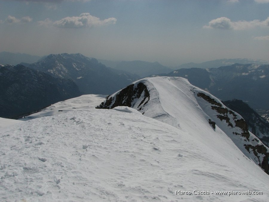 23_Dalla bocch. di Regadur verso la pianura.JPG